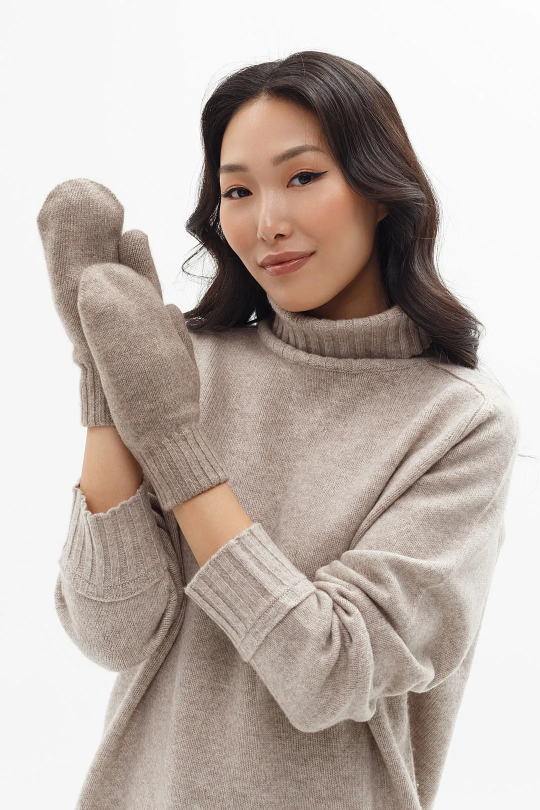 Варежки из овечьего пуха и кашемира Cashmere House